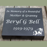 A Guide To Stone Wedge Memorials